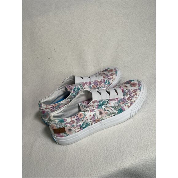 Blowfish Sneaker 8.5 Slip-on Floral Pattern Comfort Shoe Sneaker Teal Bottom - Picture 3 of 6